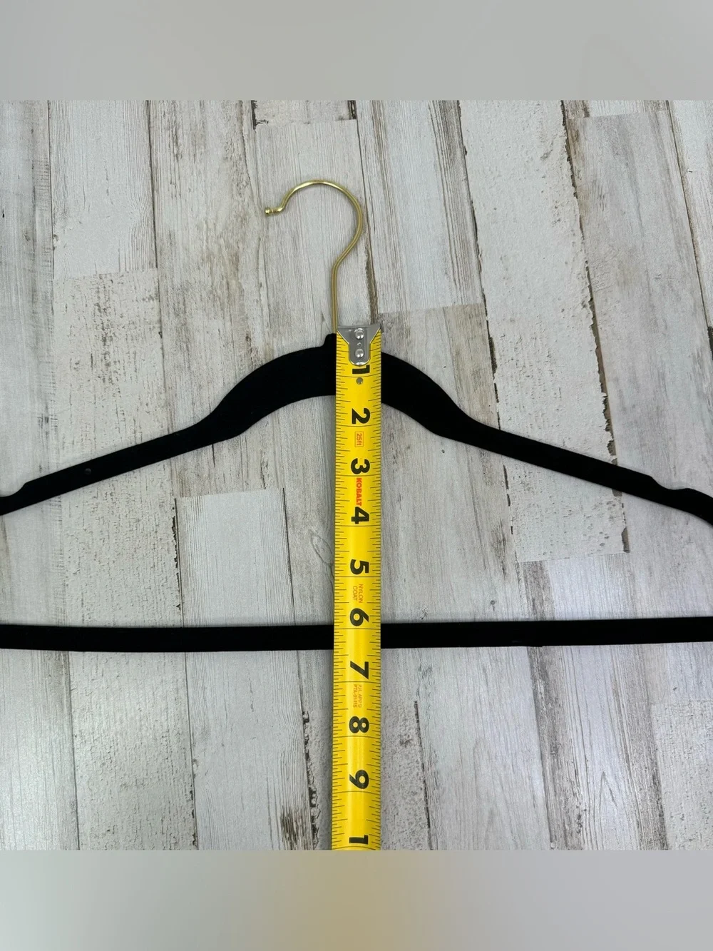 MIZGI Premium Velvet Hangers Wide with Black Gold [15-Pack]